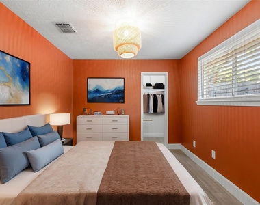3010 Westerland Drive - Photo Thumbnail 33