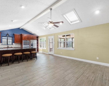 3010 Westerland Drive - Photo Thumbnail 23