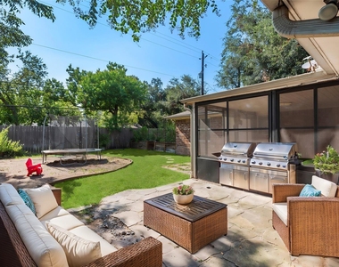 3010 Westerland Drive - Photo Thumbnail 41