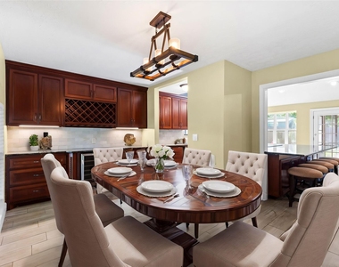 3010 Westerland Drive - Photo Thumbnail 9