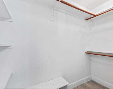 3010 Westerland Drive - Photo Thumbnail 32