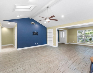 3010 Westerland Drive - Photo Thumbnail 21