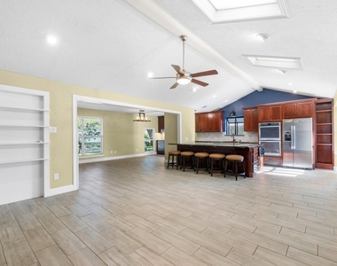 3010 Westerland Drive - Photo Thumbnail 24