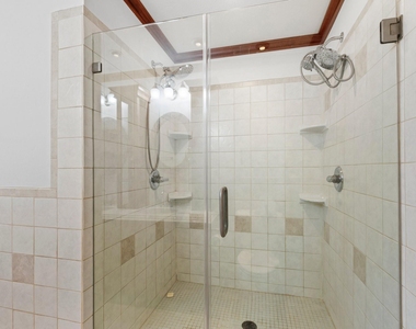 3010 Westerland Drive - Photo Thumbnail 31