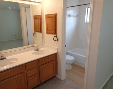 1211 Grand Junction Drive - Photo Thumbnail 12