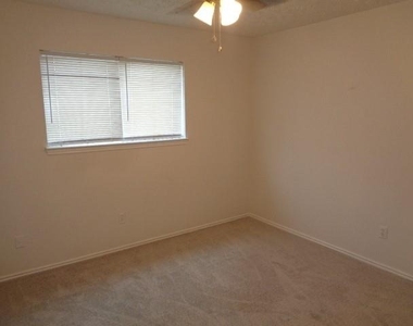 1211 Grand Junction Drive - Photo Thumbnail 3