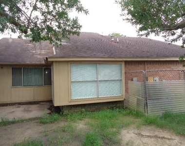 1211 Grand Junction Drive - Photo Thumbnail 17