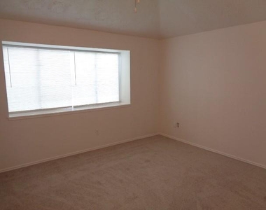 1211 Grand Junction Drive - Photo Thumbnail 15