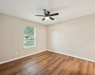 317 Redwood Street - Photo Thumbnail 18