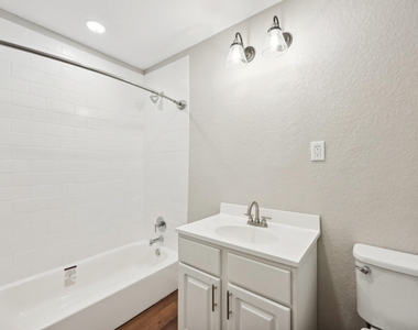 317 Redwood Street - Photo Thumbnail 26
