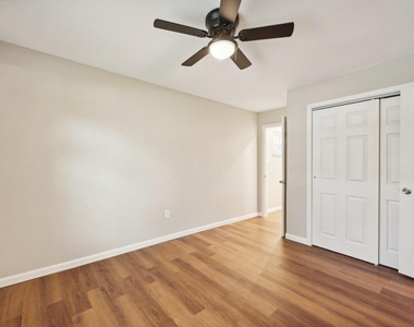317 Redwood Street - Photo Thumbnail 21