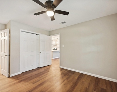 317 Redwood Street - Photo Thumbnail 19