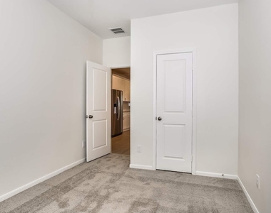 13446 Maltessa Drive - Photo Thumbnail 12