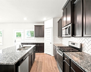1202 Vilamoura Court - Photo Thumbnail 17