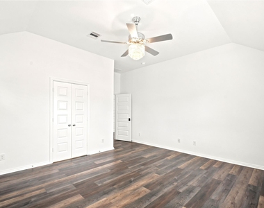 1202 Vilamoura Court - Photo Thumbnail 43