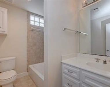 8715 Meadowcroft Drive - Photo Thumbnail 12