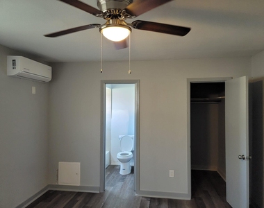 10209 Wiggins Street - Photo Thumbnail 5
