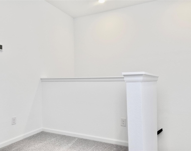 5427 Holly Haven Court - Photo Thumbnail 9