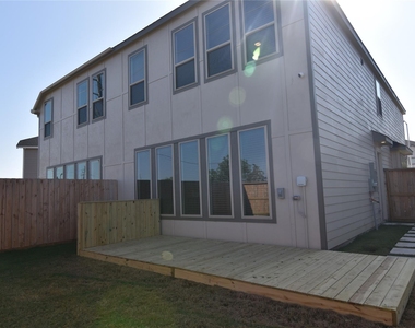 5427 Holly Haven Court - Photo Thumbnail 28