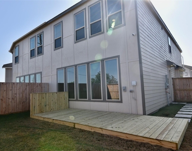 5427 Holly Haven Court - Photo Thumbnail 29