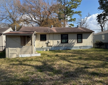 565 24th Street - Photo Thumbnail 4