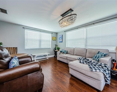 5915 Otis Drive - Photo Thumbnail 9