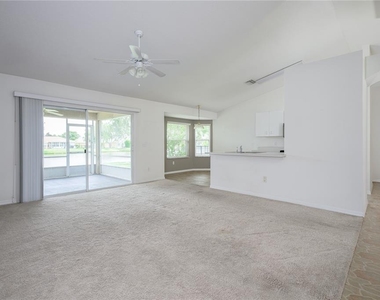 1712 Arash Circle - Photo Thumbnail 10