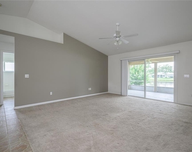 1712 Arash Circle - Photo Thumbnail 9