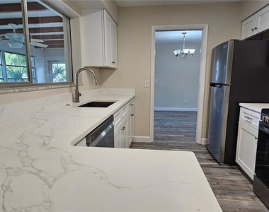 1329 Fairfield Drive - Photo Thumbnail 28