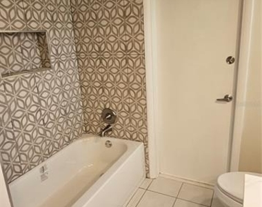1329 Fairfield Drive - Photo Thumbnail 20