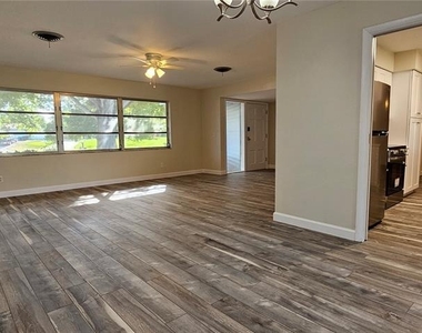 1329 Fairfield Drive - Photo Thumbnail 35