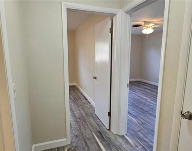 1329 Fairfield Drive - Photo Thumbnail 25