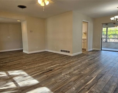 1329 Fairfield Drive - Photo Thumbnail 36