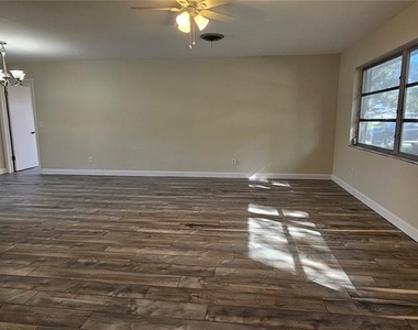 1329 Fairfield Drive - Photo Thumbnail 37