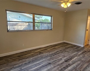 1329 Fairfield Drive - Photo Thumbnail 1