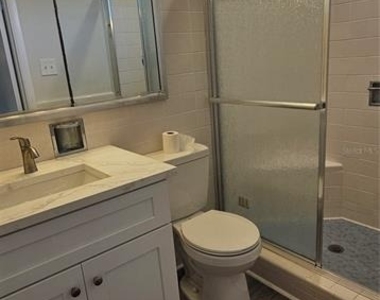 1329 Fairfield Drive - Photo Thumbnail 8