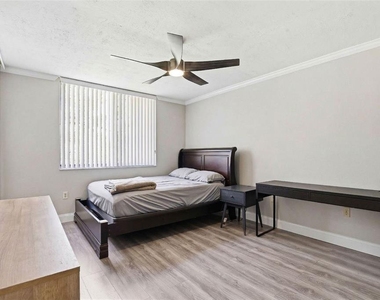 2424 W Tampa Bay Boulevard - Photo Thumbnail 17
