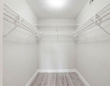 2424 W Tampa Bay Boulevard - Photo Thumbnail 19
