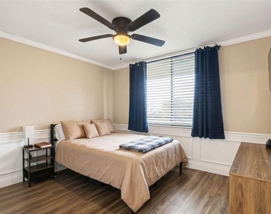 2424 W Tampa Bay Boulevard - Photo Thumbnail 13