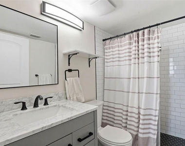 2424 W Tampa Bay Boulevard - Photo Thumbnail 20