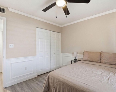 2424 W Tampa Bay Boulevard - Photo Thumbnail 14