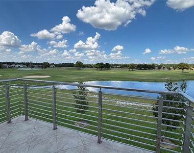 2021 Greenbriar Terrace - Photo Thumbnail 18