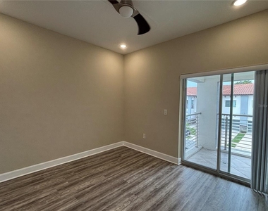 2021 Greenbriar Terrace - Photo Thumbnail 25