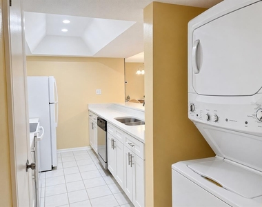 450 S Gulfview Boulevard - Photo Thumbnail 10