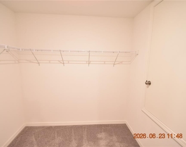 13021 Meadow Pond Place - Photo Thumbnail 32