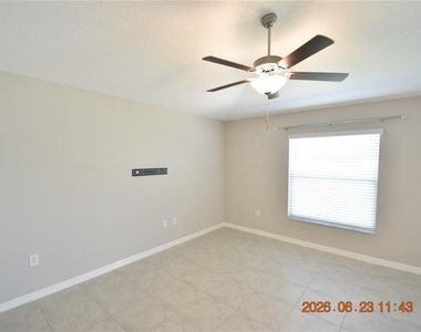 13021 Meadow Pond Place - Photo Thumbnail 20