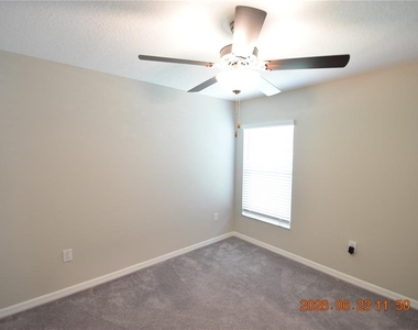 13021 Meadow Pond Place - Photo Thumbnail 34