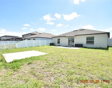 13021 Meadow Pond Place - Photo Thumbnail 4