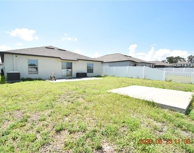 13021 Meadow Pond Place - Photo Thumbnail 3