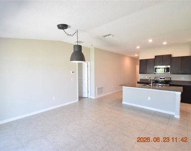 13021 Meadow Pond Place - Photo Thumbnail 15